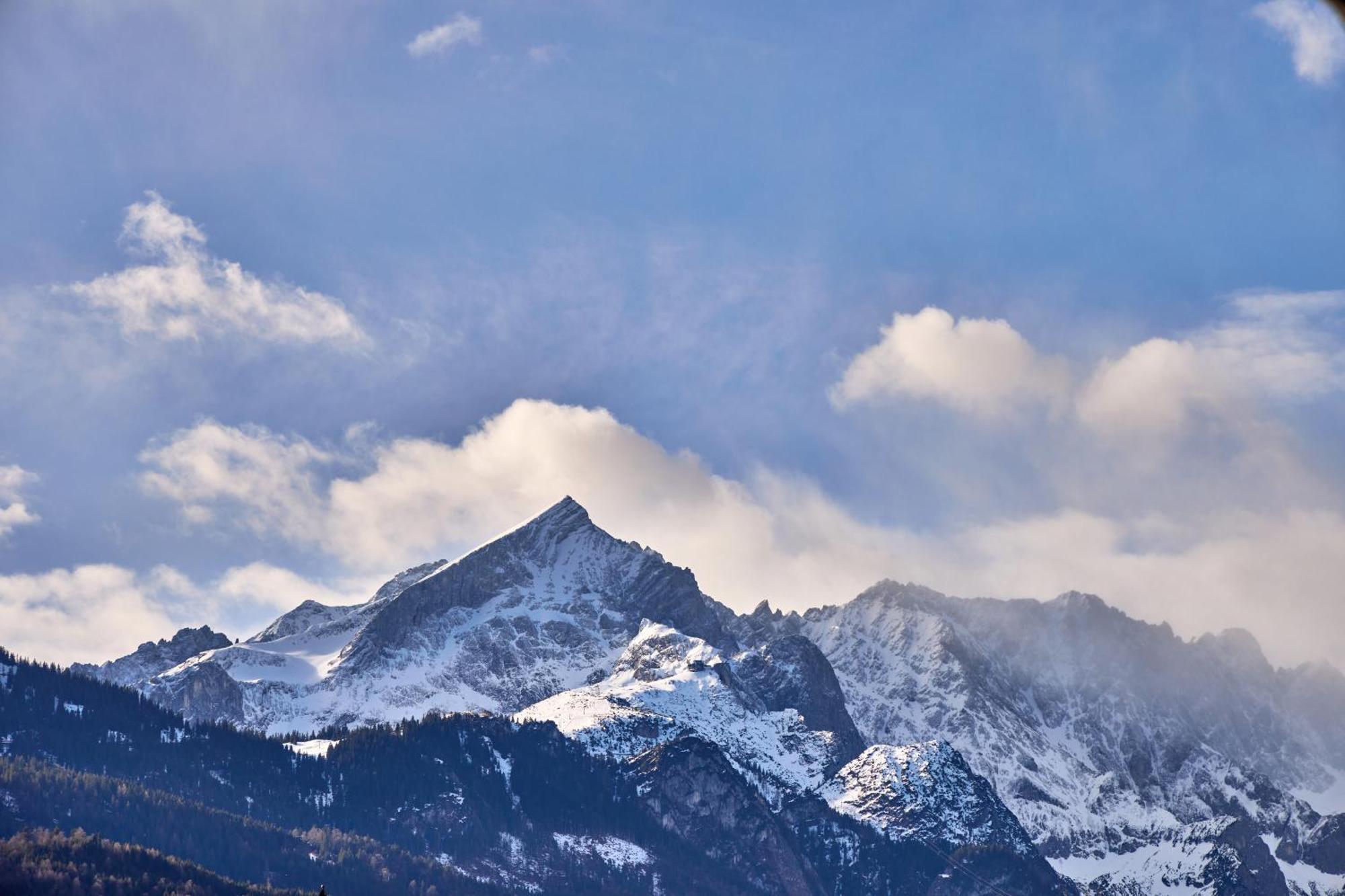 Appartement Alpenzauber à Garmisch-Partenkirchen Extérieur photo